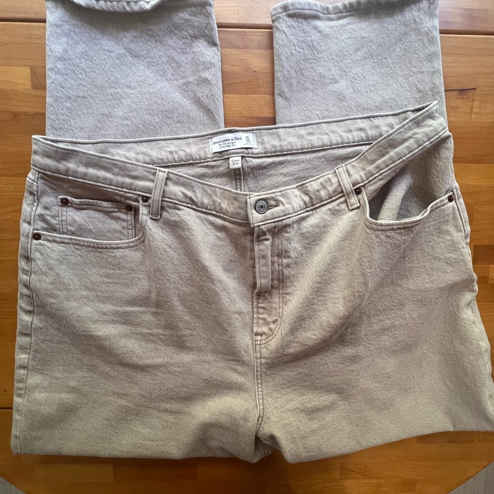 Abercrombie & Fitch Women's Curve Oatmeal Jeans